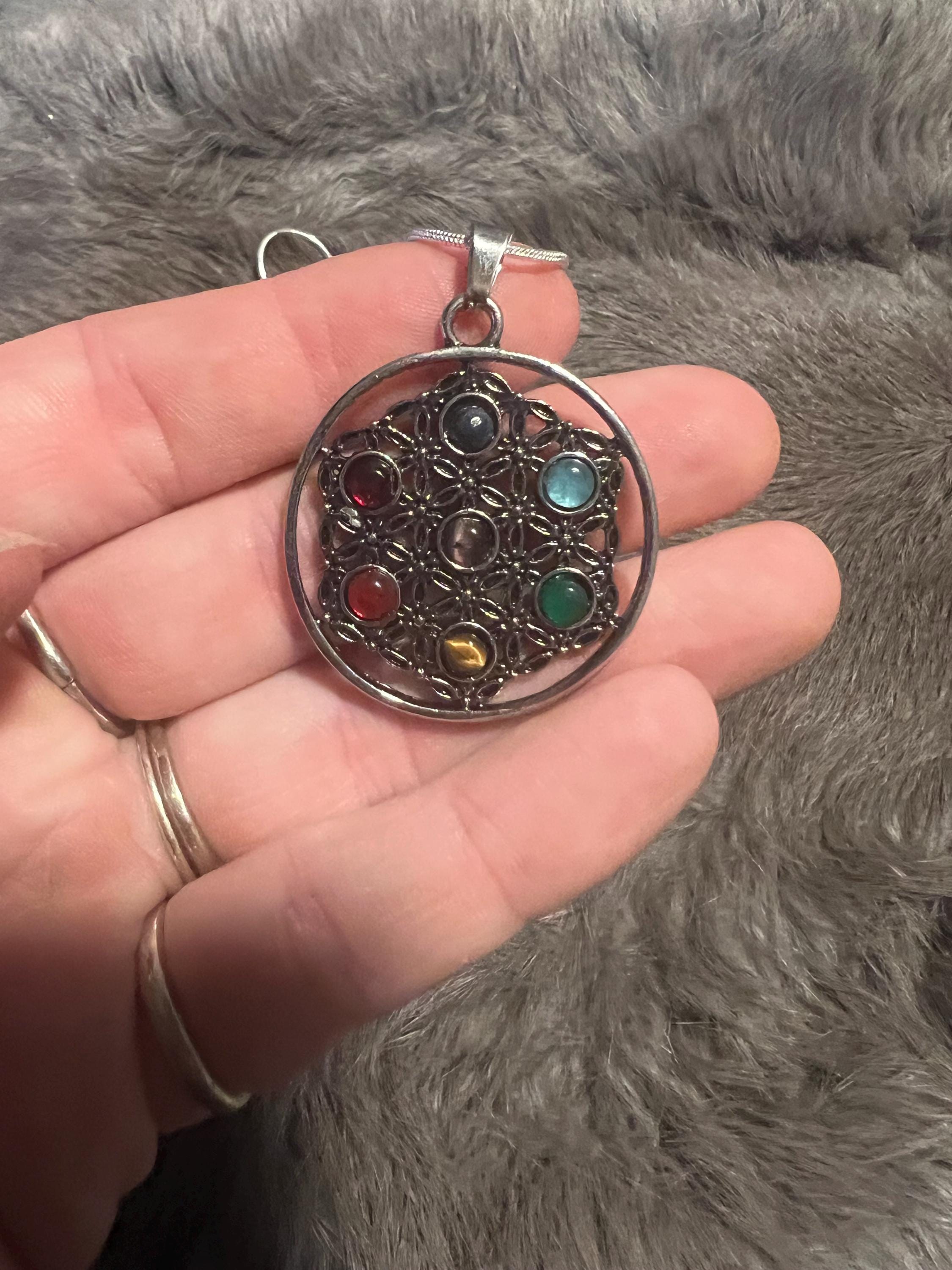 Flower of Life Crystal Grid Necklace: Gemstone Cabochan Pendant