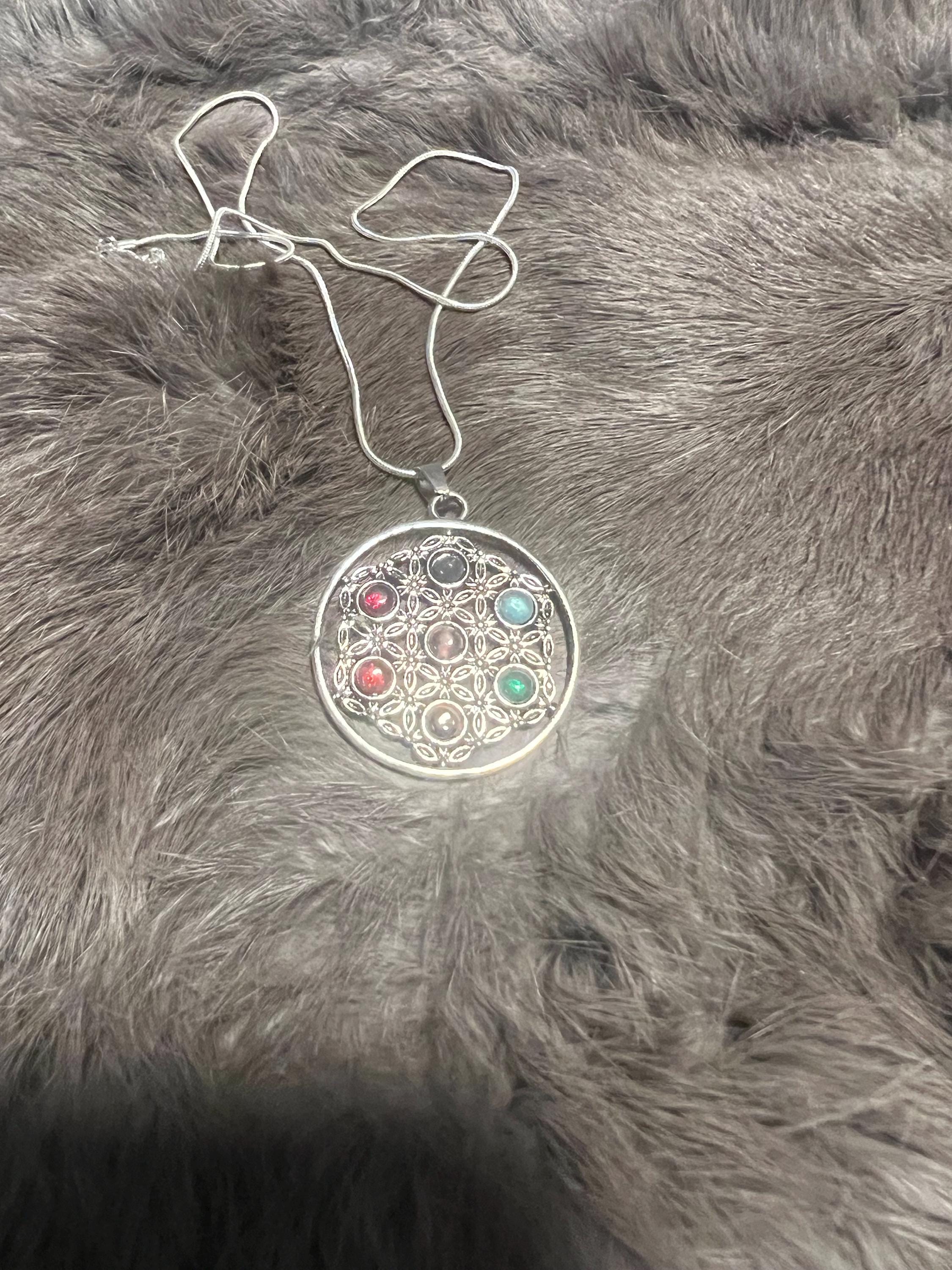 Flower of Life Crystal Grid Necklace: Gemstone Cabochan Pendant