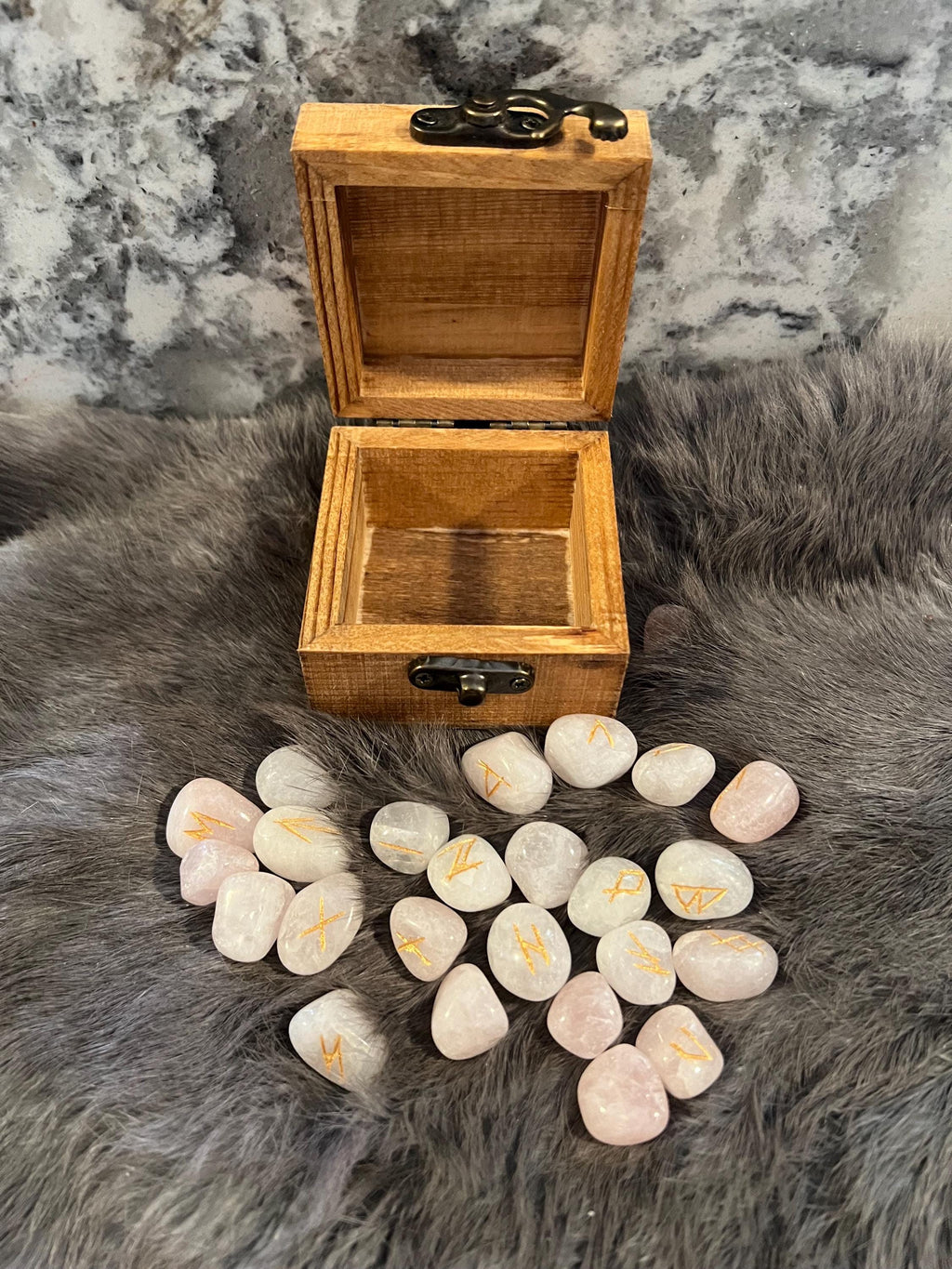 Rose Quartz Elder Futhark Rune Set – Etched Gold, Freya Box