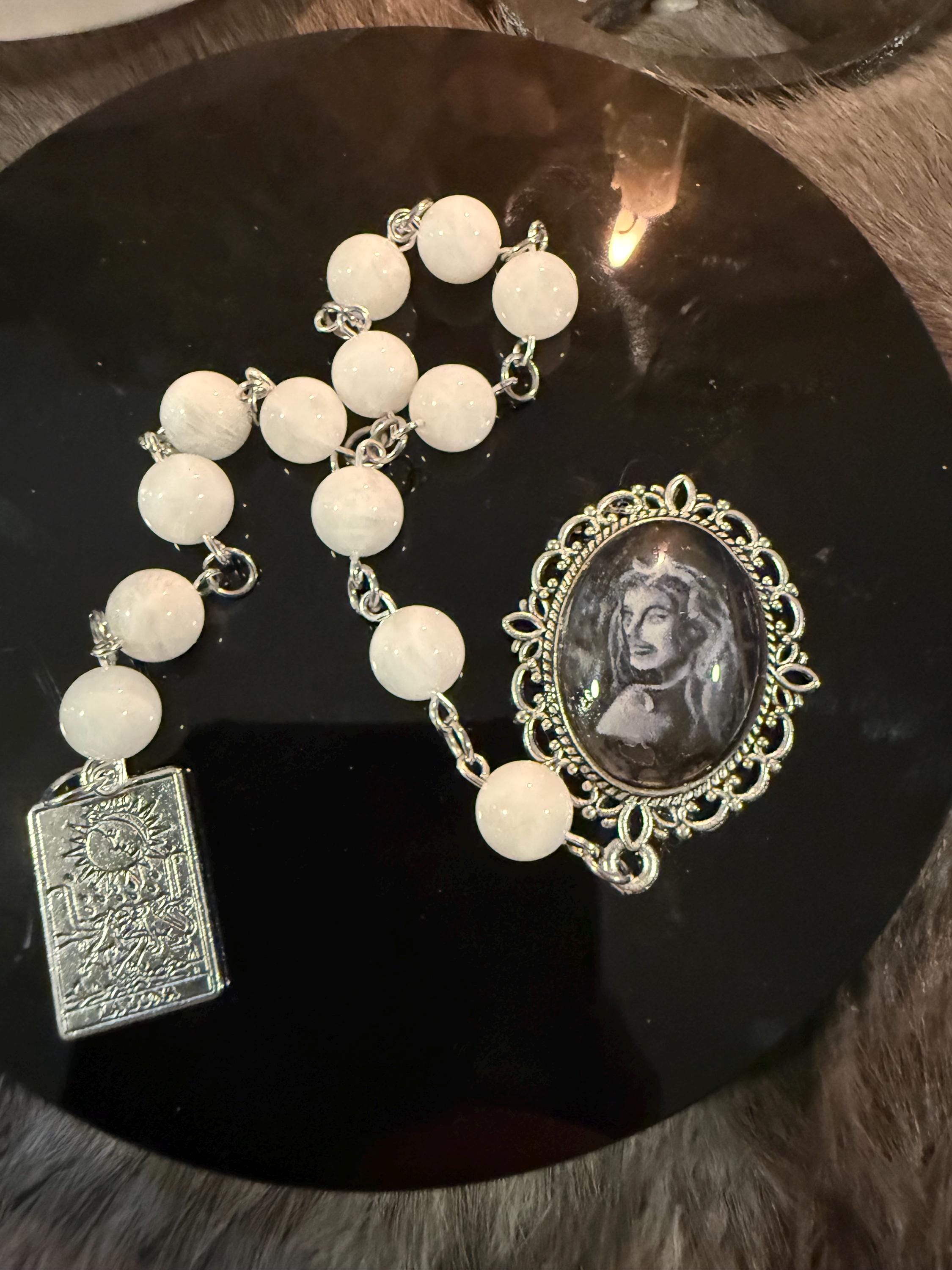 Nyx Prayer Beads: Rainbow Moonstone, La Luna Tarot Charm
