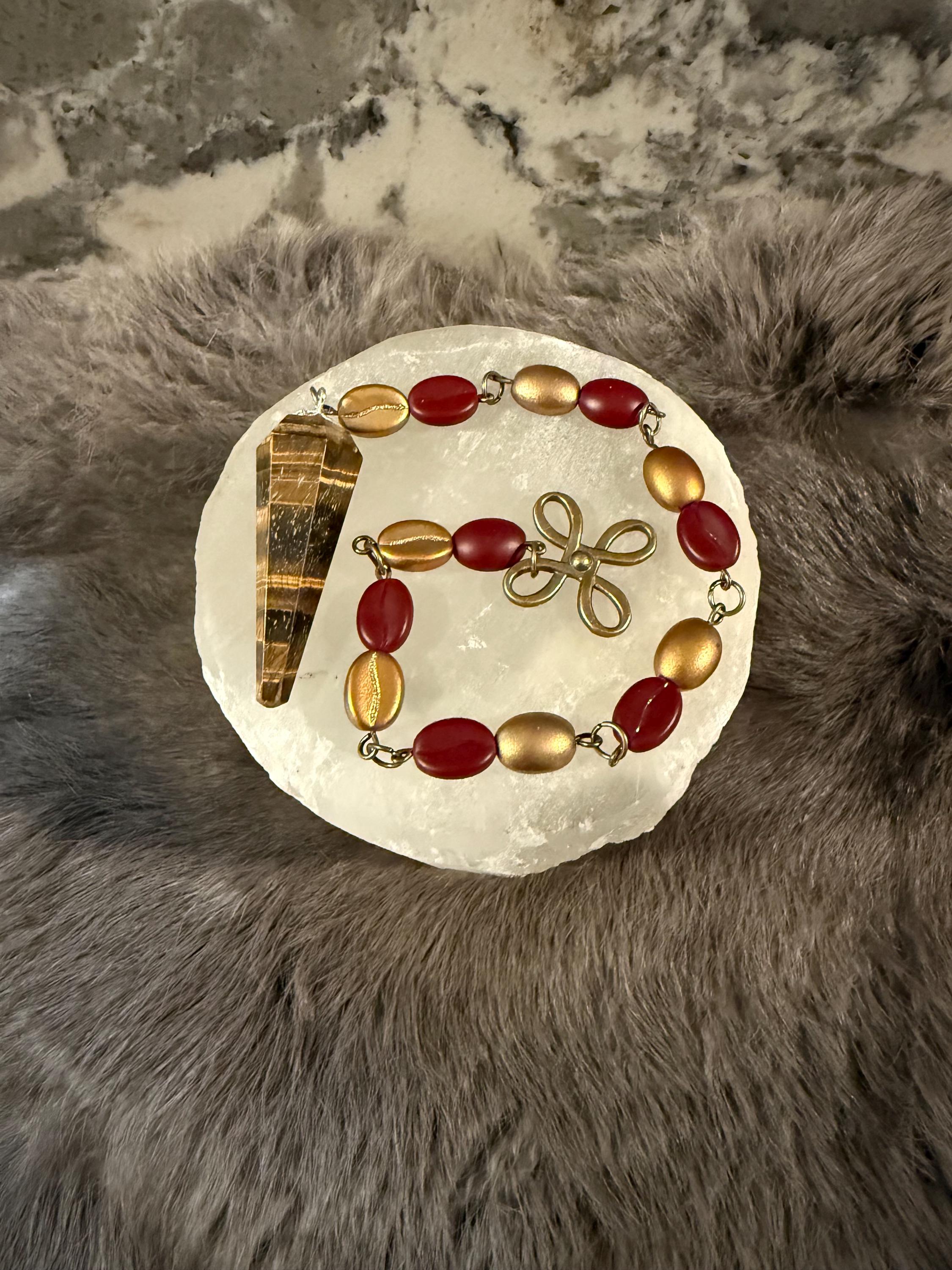 Tiger's Eye Pendulum: Beaded Divination Tool with Celtic Knot