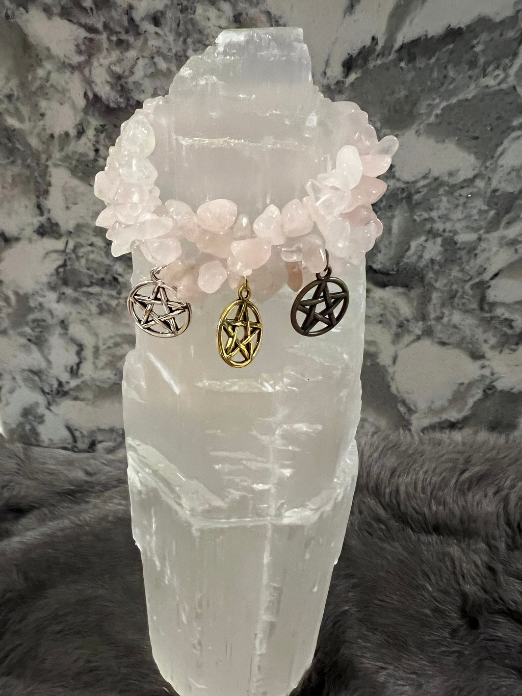 Handmade Rose Quartz Chip Bracelet: Gemstone Pentacle Charm