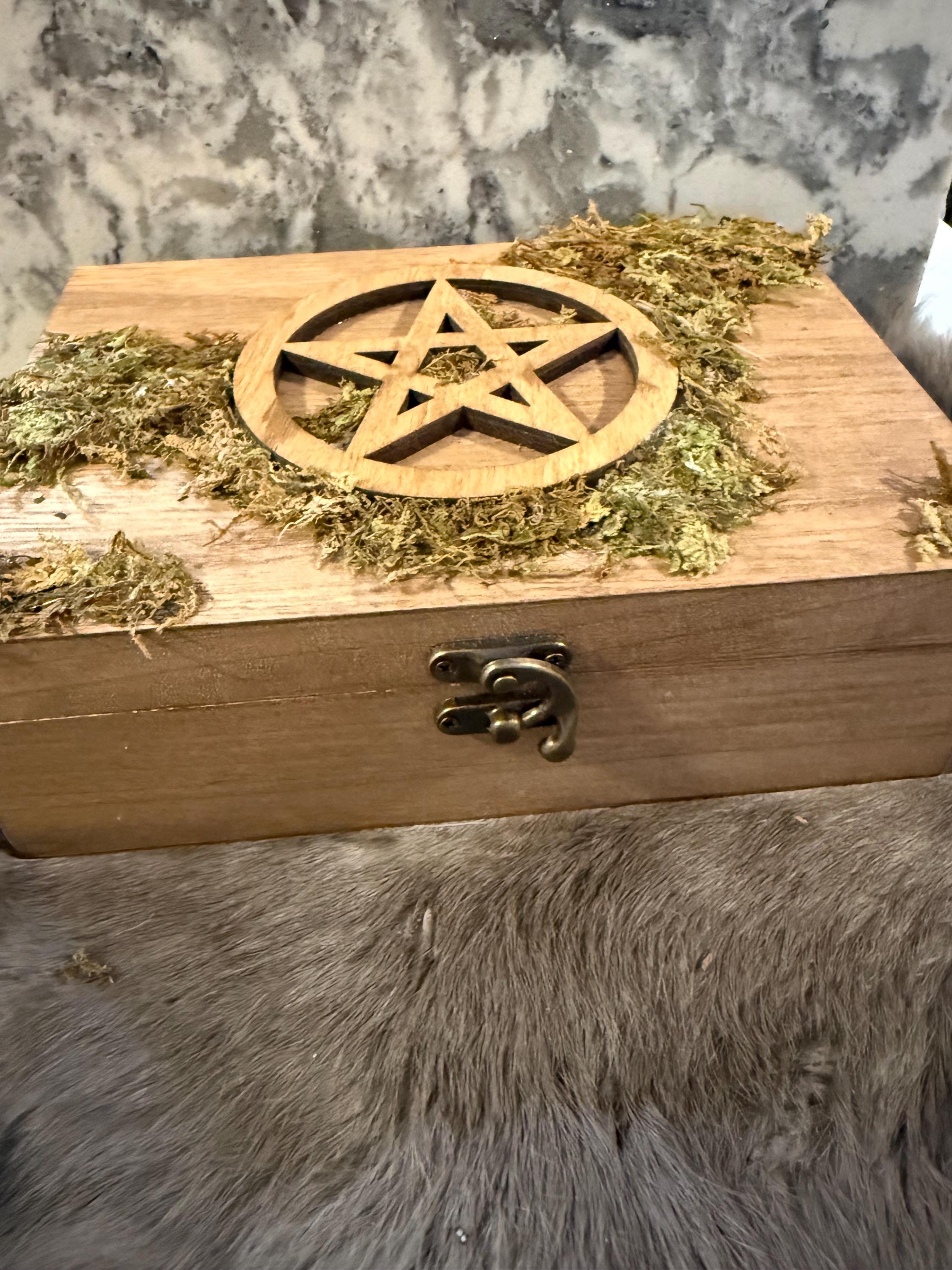 Green Witch Altar Box: Wooden Pentacle, Moss Adorned