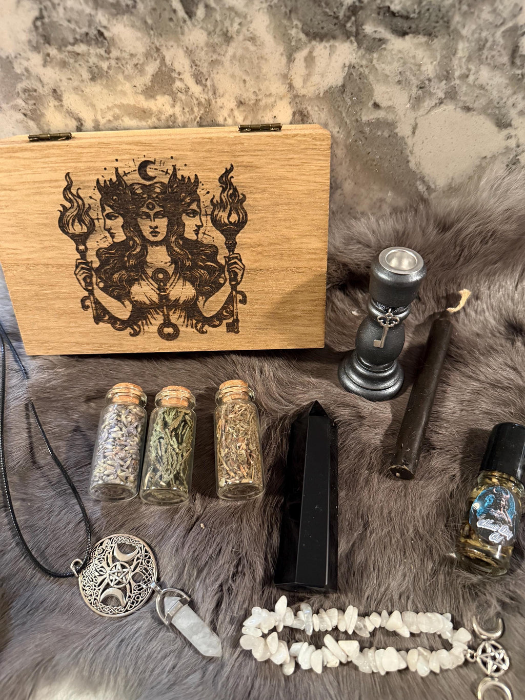 Hecate Altar Set: Diety Worship Tools