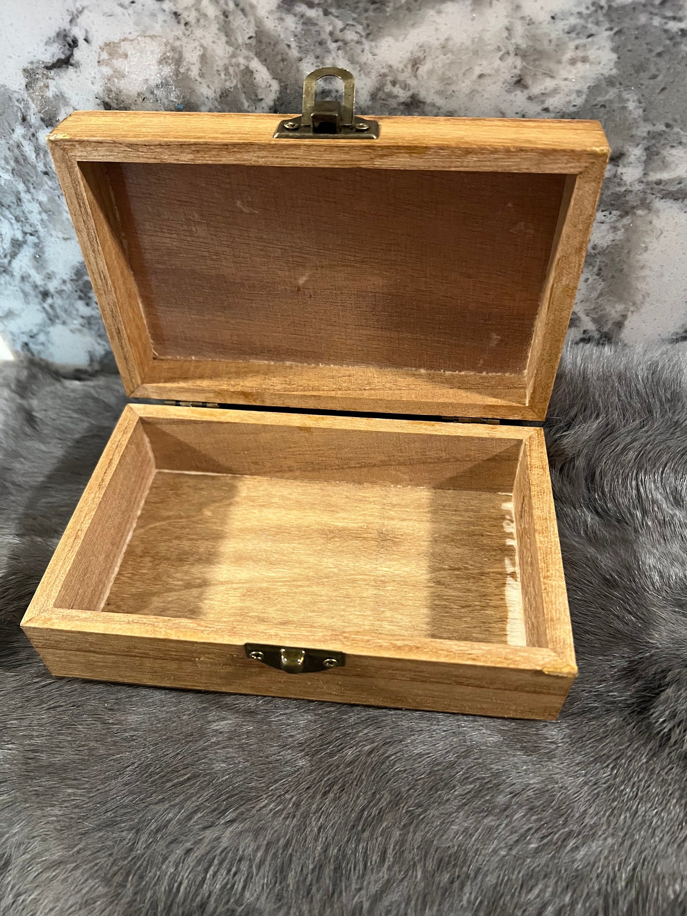 Etched Wood Tarot Card Box: Altar Storage (6x3.8 inches)