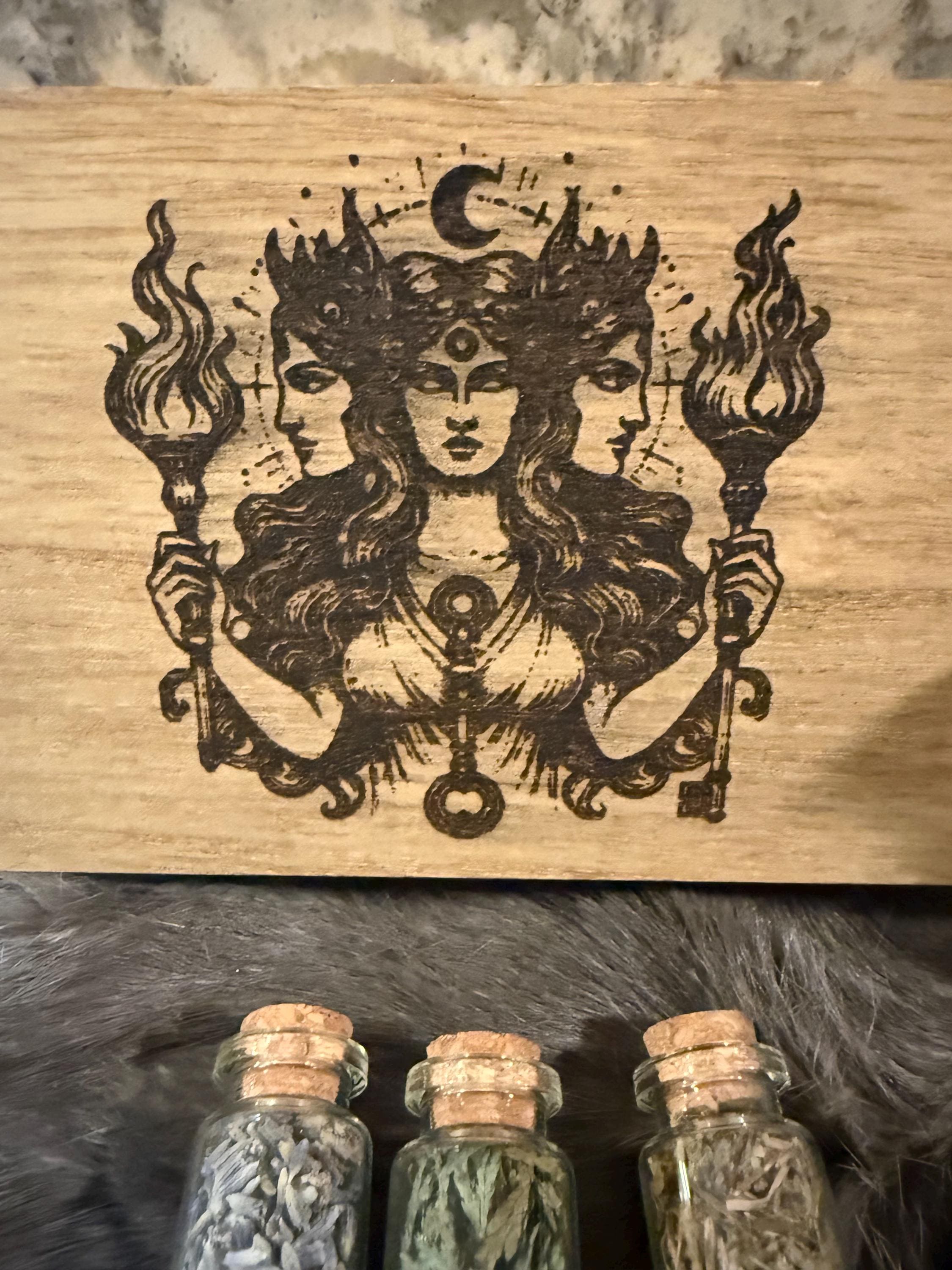 Hecate Altar Set: Diety Worship Tools