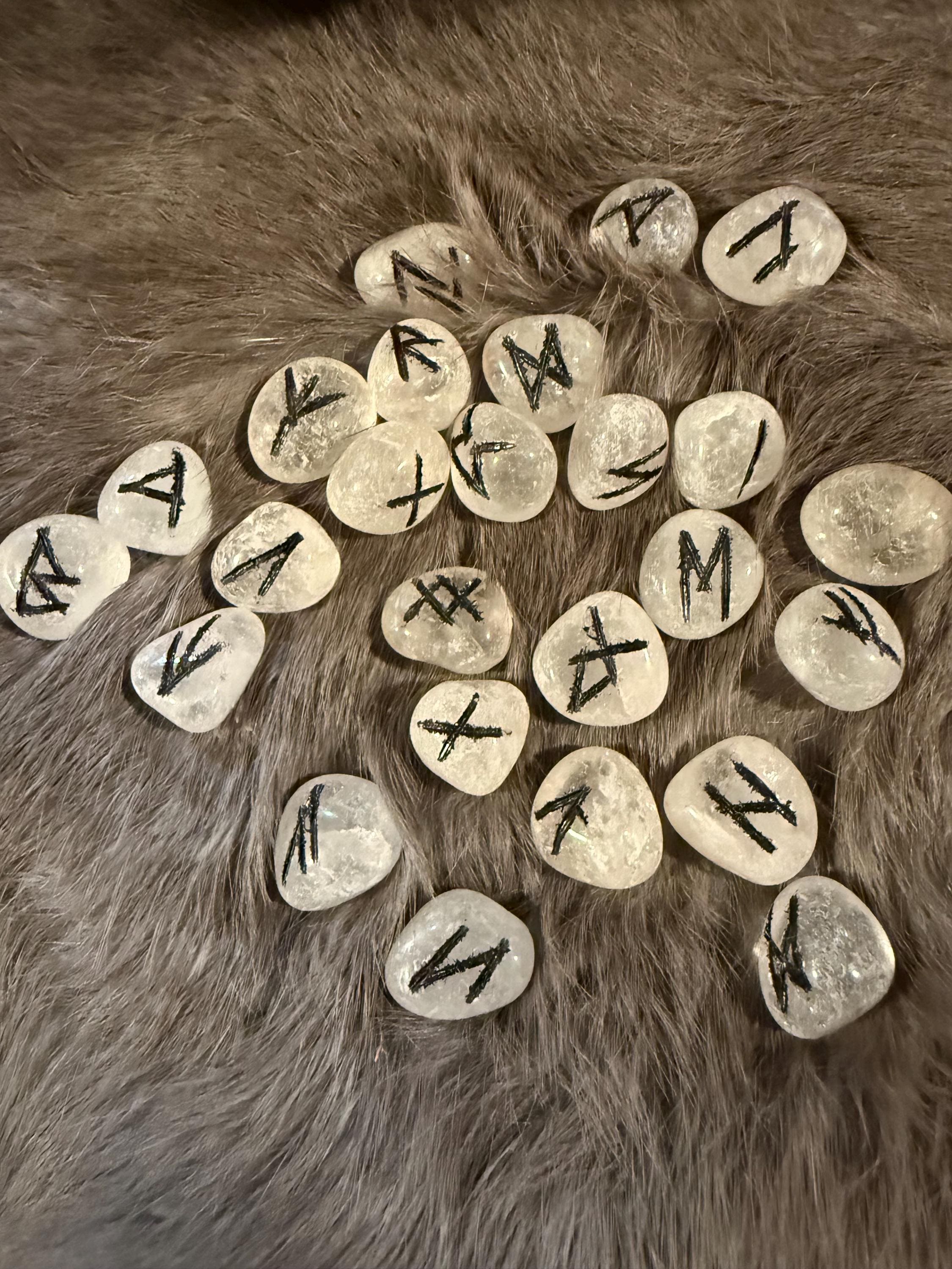 Gemstone Rune Set: Elder Futhark Runes With Thor’s Hammer Etched Wooden Box