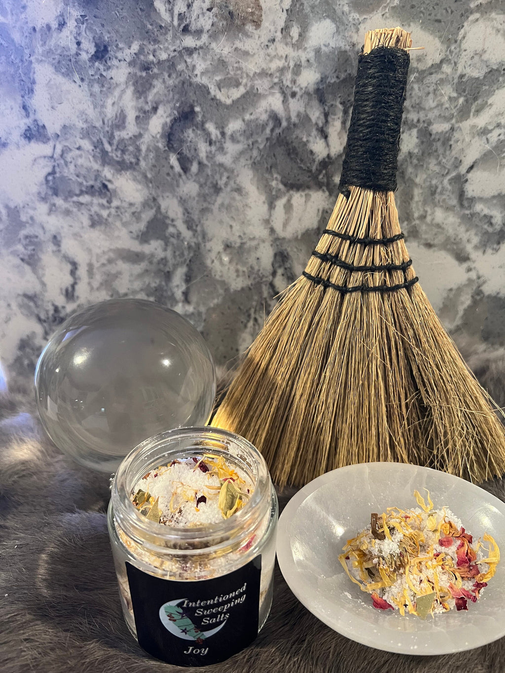 Herbal Sweeping Salts: Cleansing Ritual, Witchy Home Warding