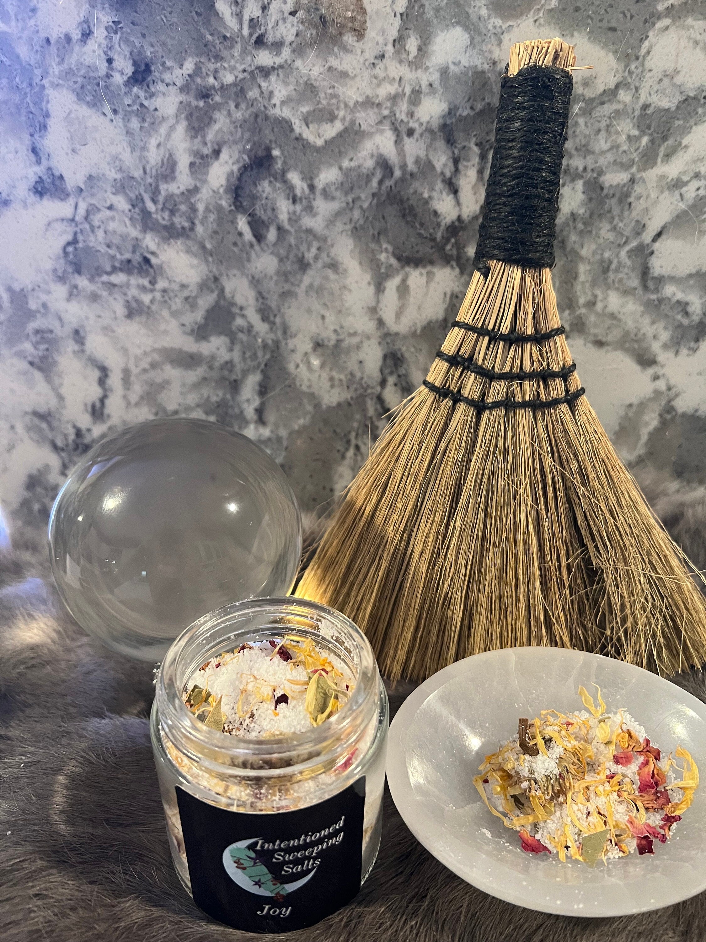 Herbal Sweeping Salts: Cleansing Ritual, Witchy Home Warding