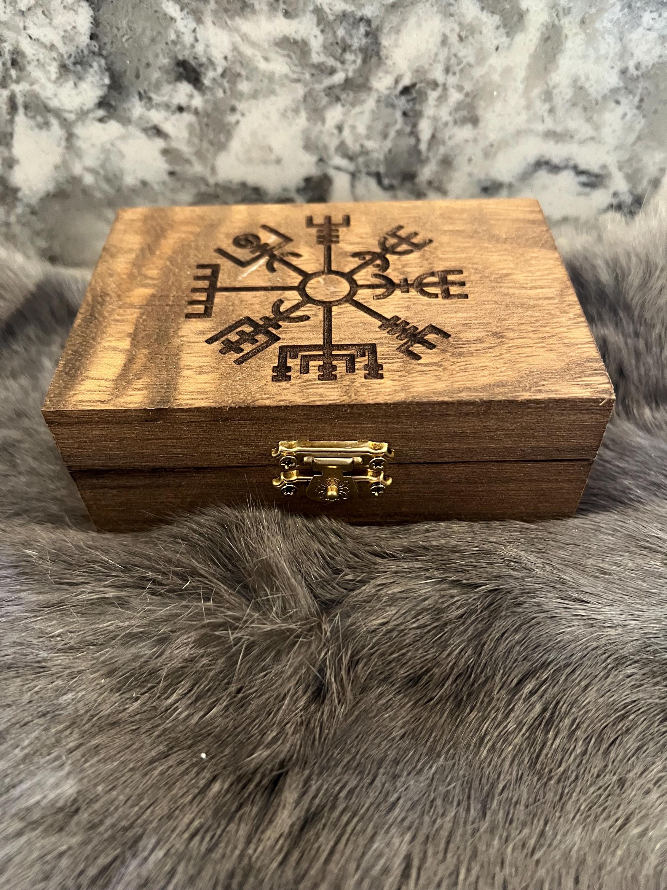 Quartz Elder Futhark Rune Set – Viking Divination Runes with Vegvisir Box