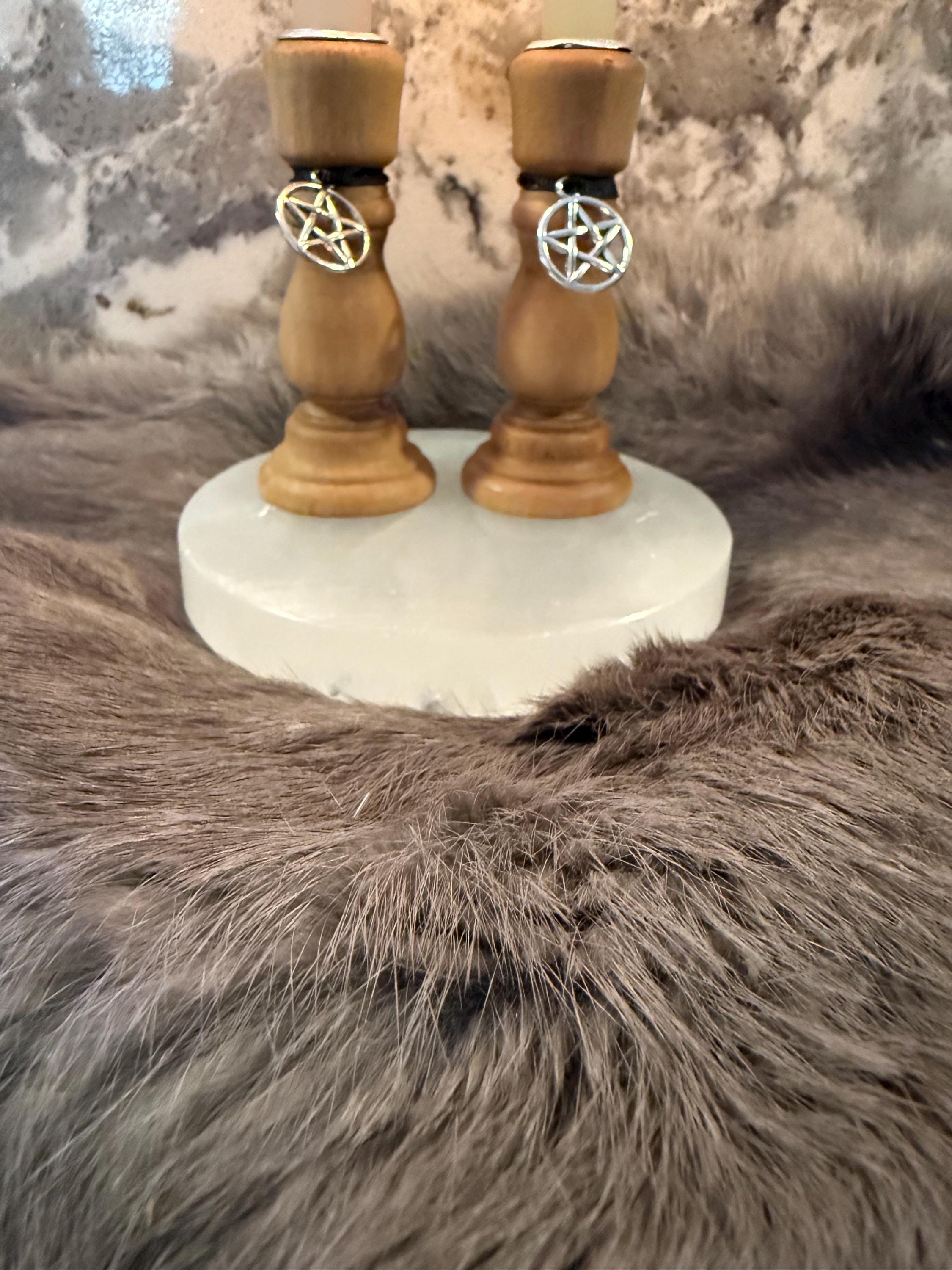 Wooden Chime Candle Holder: Golden Walnut Altar Decor with Pentacle Charm