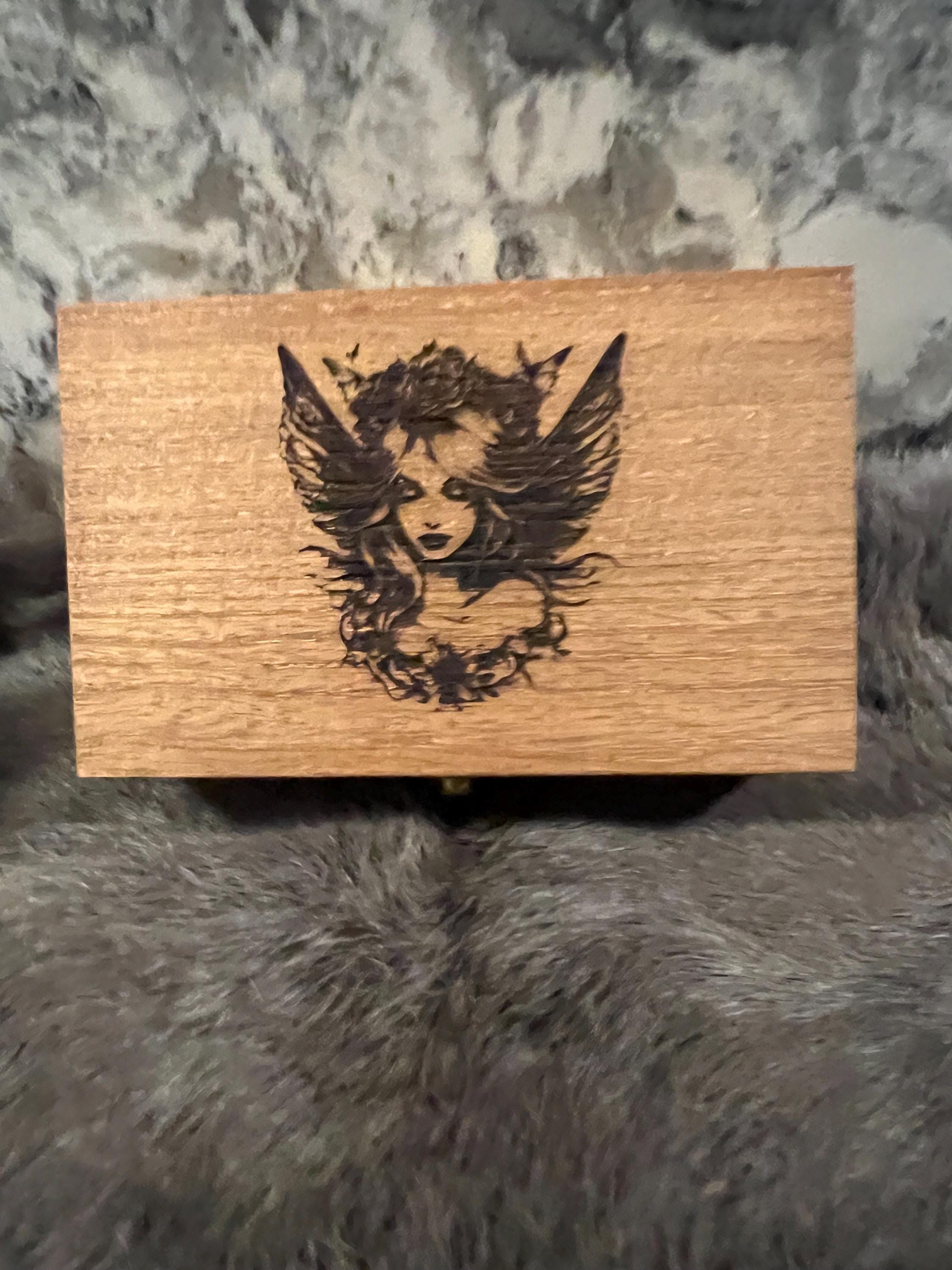 Etched Wood Tarot Card Box: Altar Box (6x3.8 inches)
