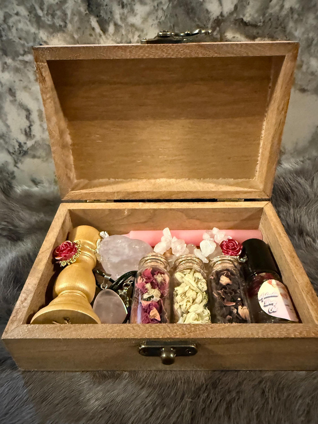 Aphrodite Altar Set: Diety Worship Tools