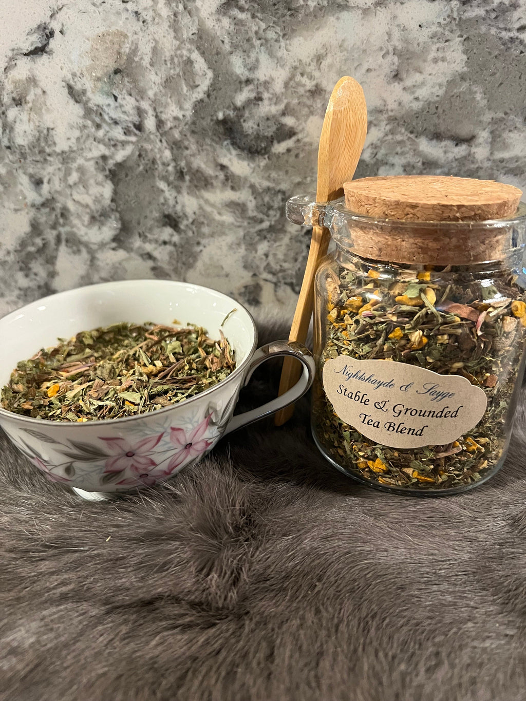 Organic Grounding Herbal Tea: Dandelion Root, Burdock, Ginger - 10oz Jar