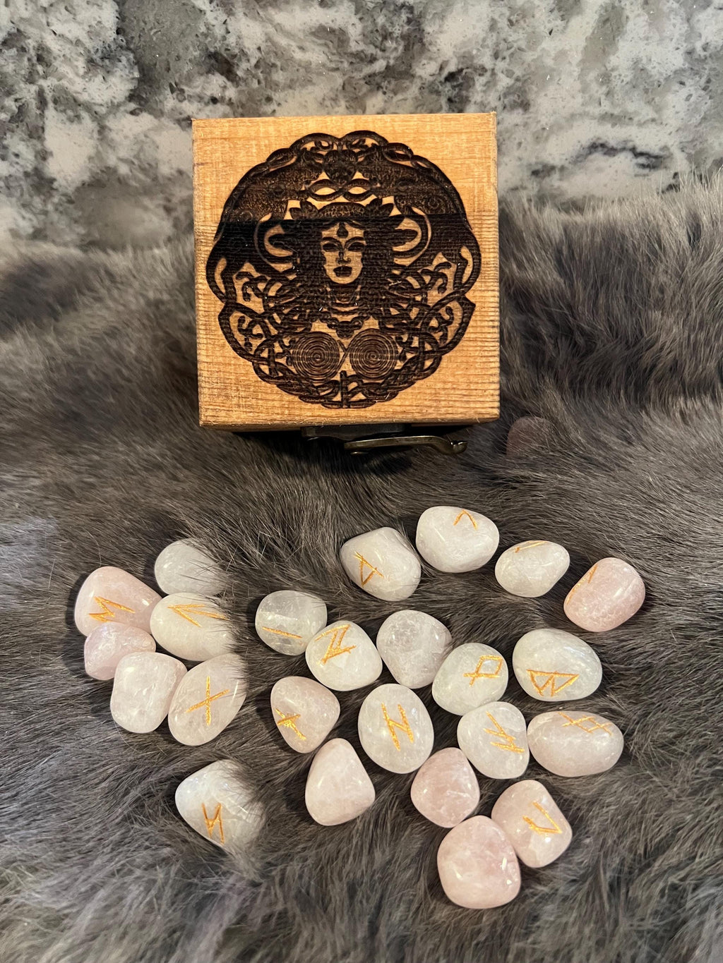 Rose Quartz Elder Futhark Rune Set – Etched Gold, Freya Box