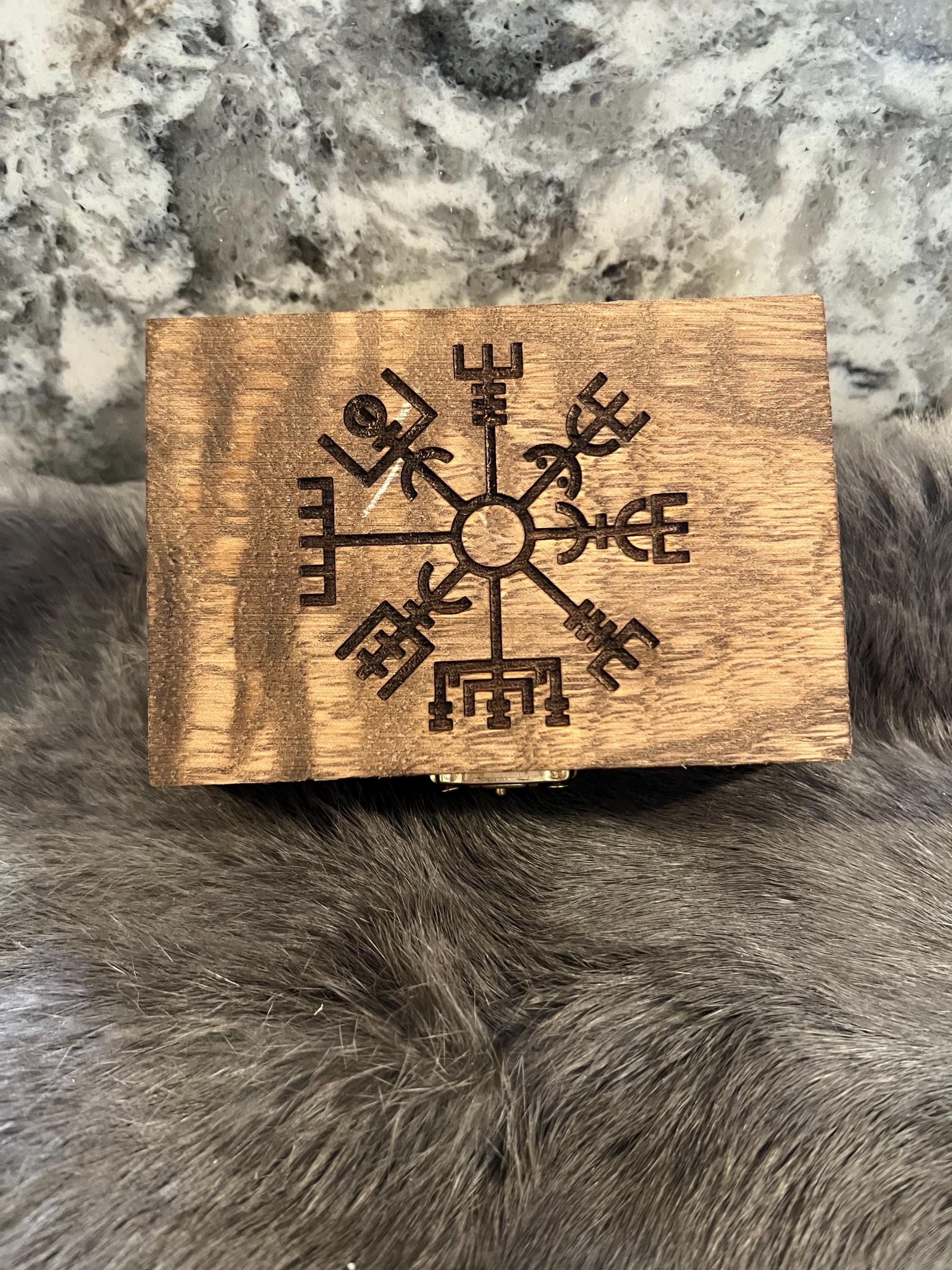 Quartz Elder Futhark Rune Set – Viking Divination Runes with Vegvisir Box