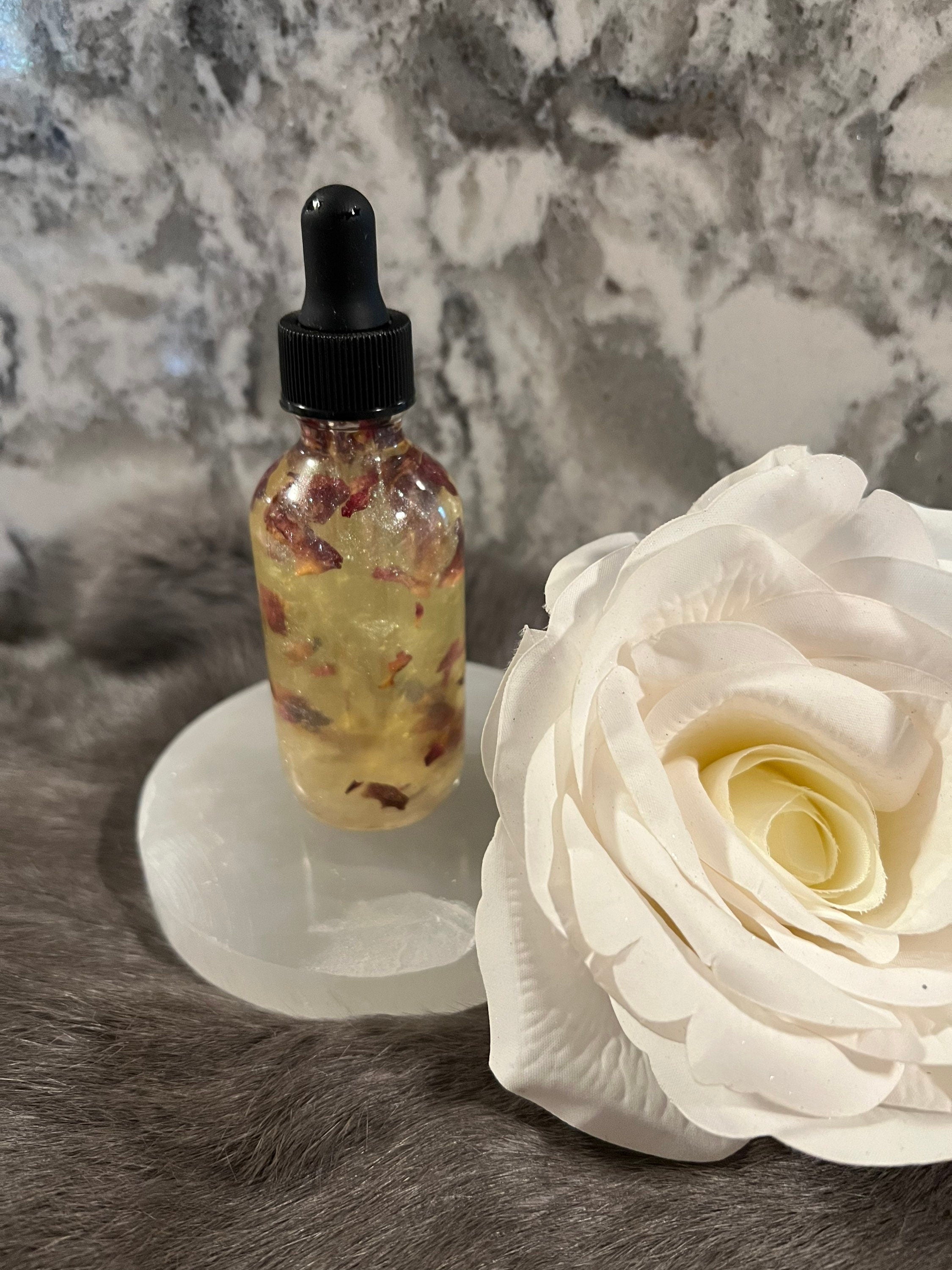 Rose Quartz Love Spell Oil – Herb Infused Attraction Oil